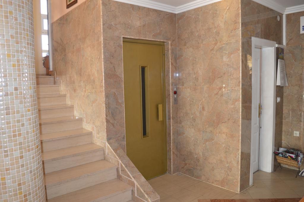 Vip Hotel Skopje - New Management Exterior foto